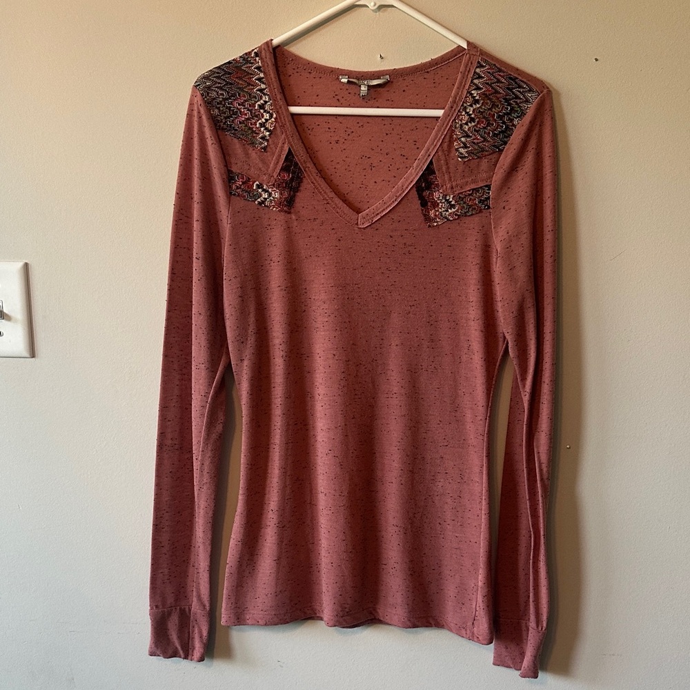 BKE Buckle Woman’s Long Sleeve Shirt